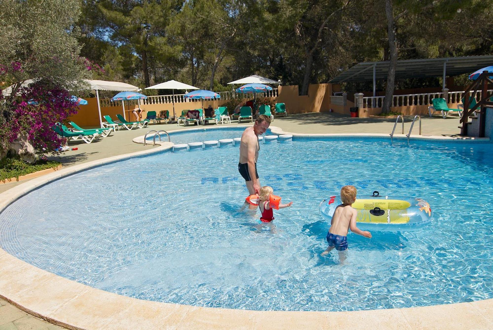 Ses Eufabietes Apartments&Restaurant Playa Migjorn Exterior foto