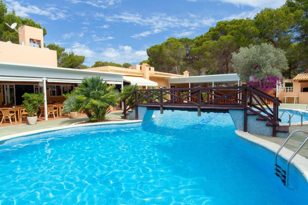 Ses Eufabietes Apartments&Restaurant Playa Migjorn Exterior foto