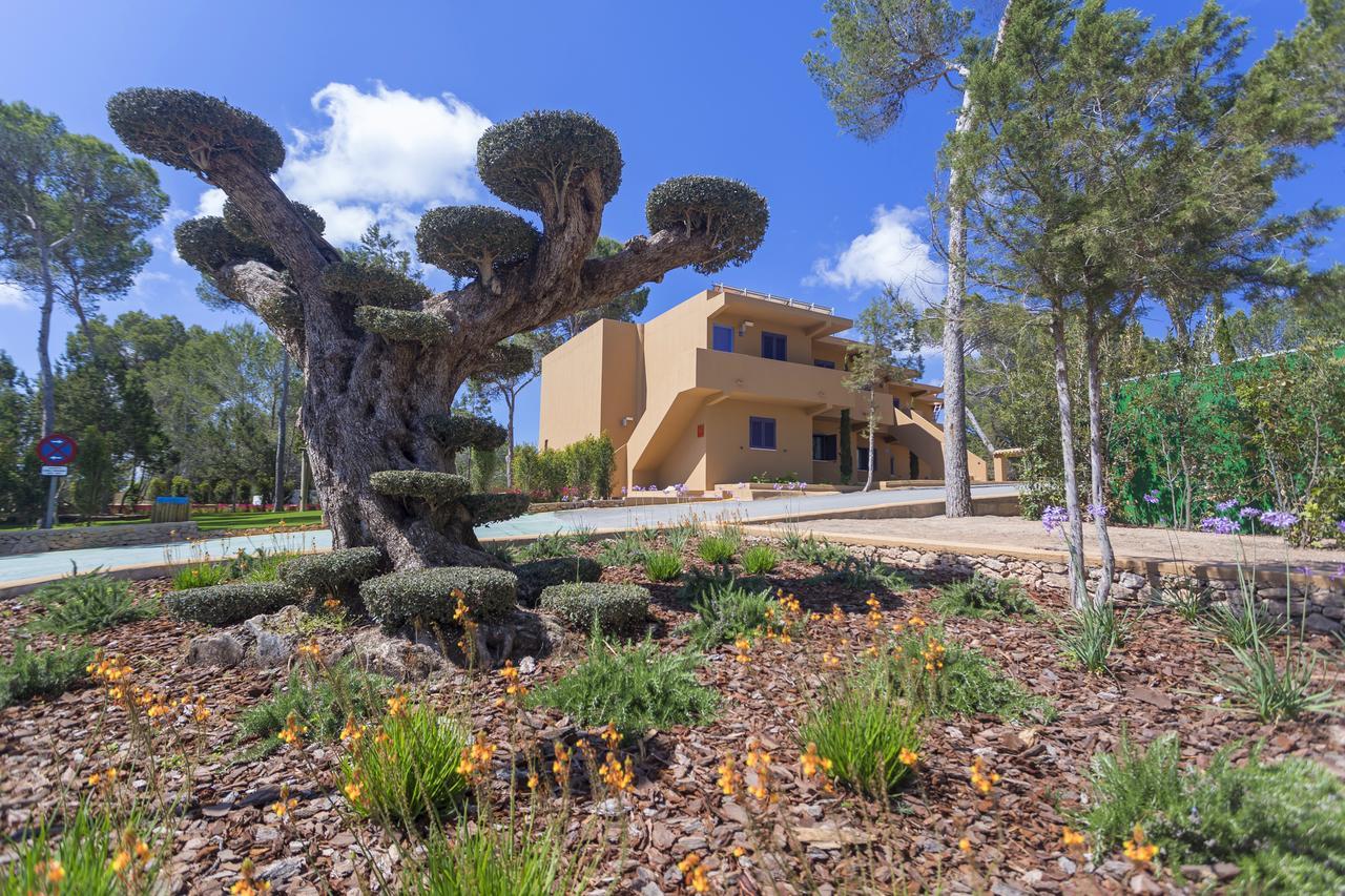 Ses Eufabietes Apartments&Restaurant Playa Migjorn Exterior foto