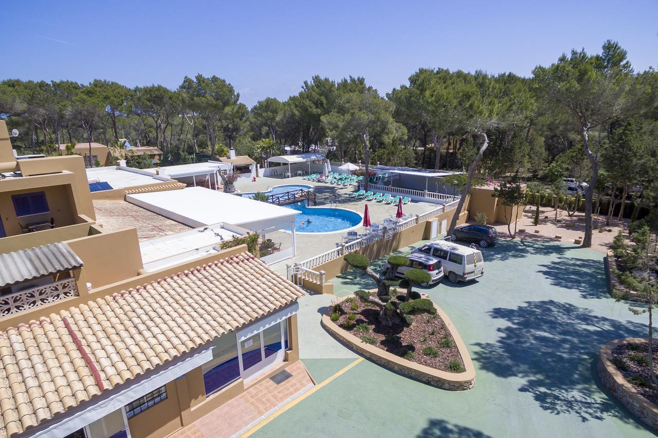 Ses Eufabietes Apartments&Restaurant Playa Migjorn Exterior foto